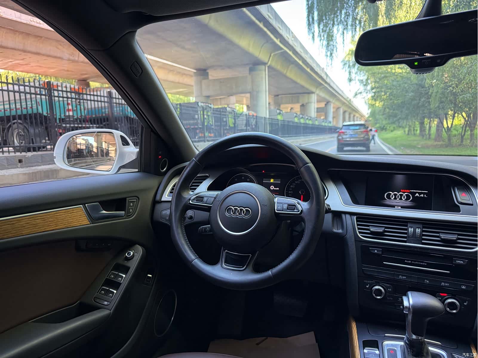 Audi A4L, 2016 9