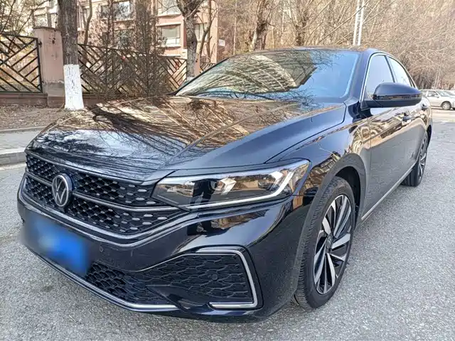 Volkswagen Passat 2022 — купить из Китая под заказ