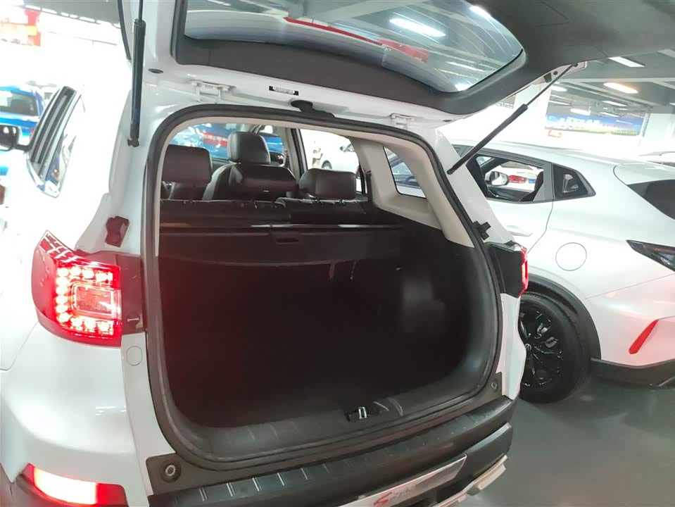 Changan CS75