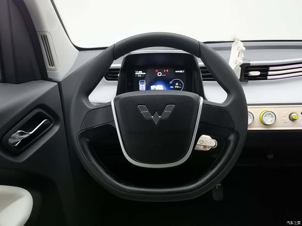 Wuling MINIEV, 2023 11