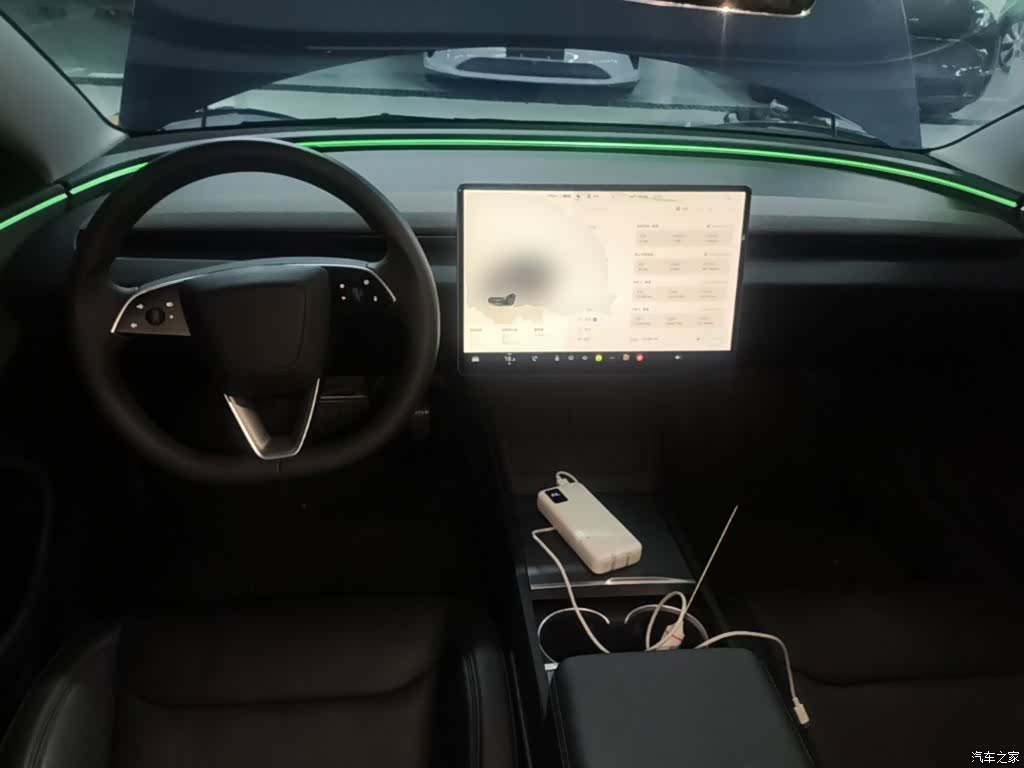 Tesla Model 3, 2024 10