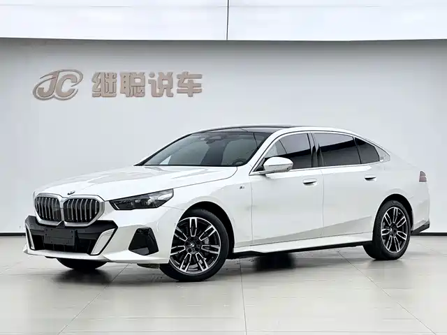 BMW 5 Series 2024 — купить из Китая под заказ