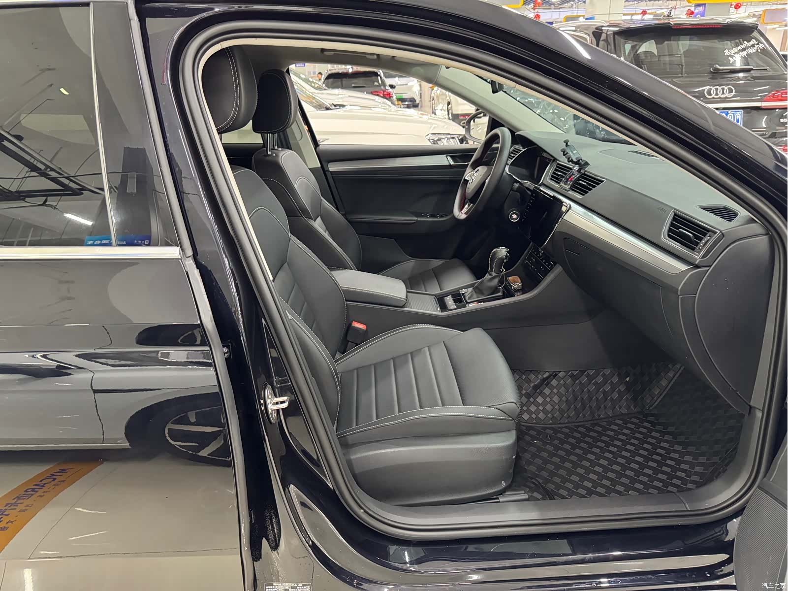 Skoda Superb, 2023 13