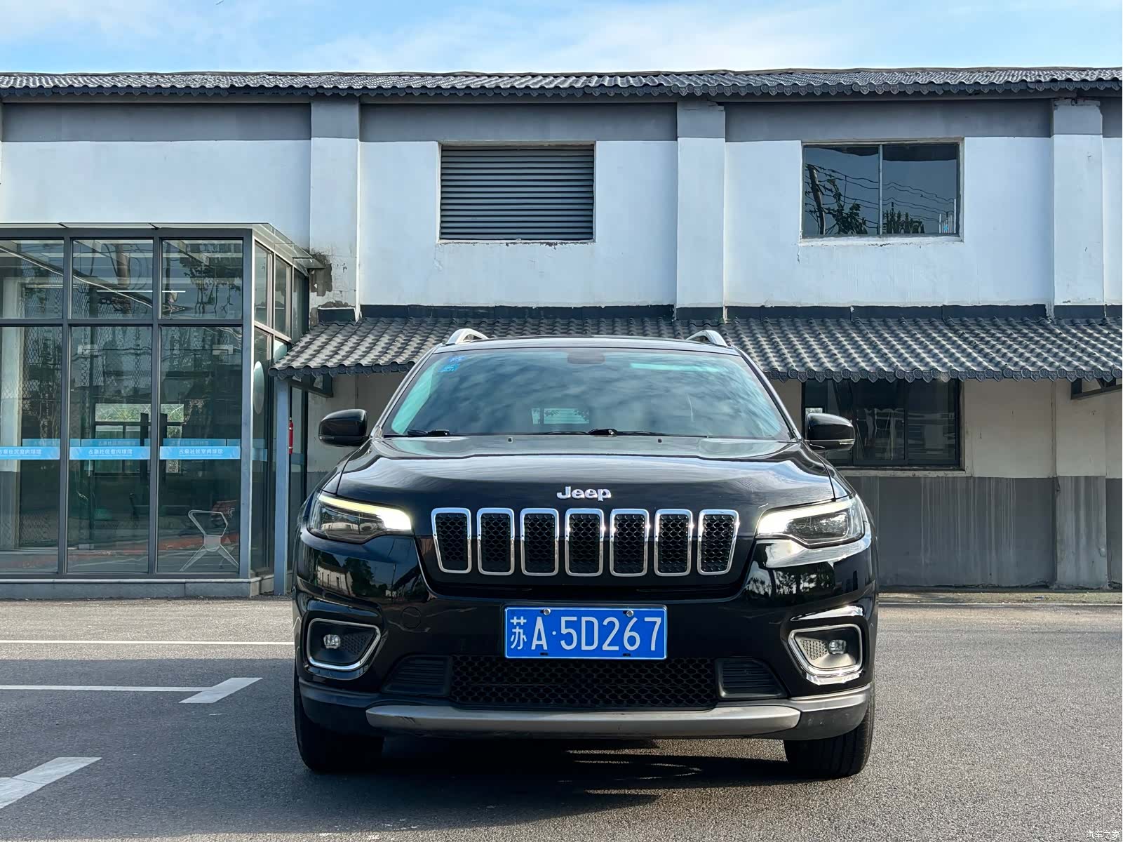 Jeep Cherokee, 2019 1