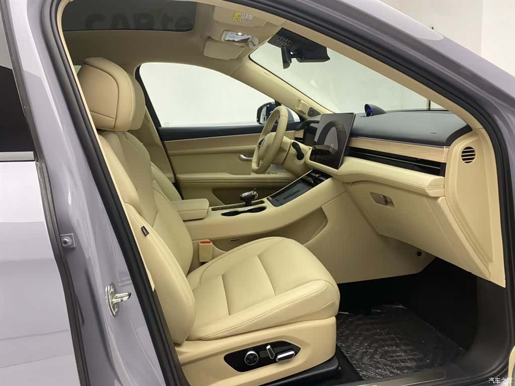 AITO M5, 2024 18