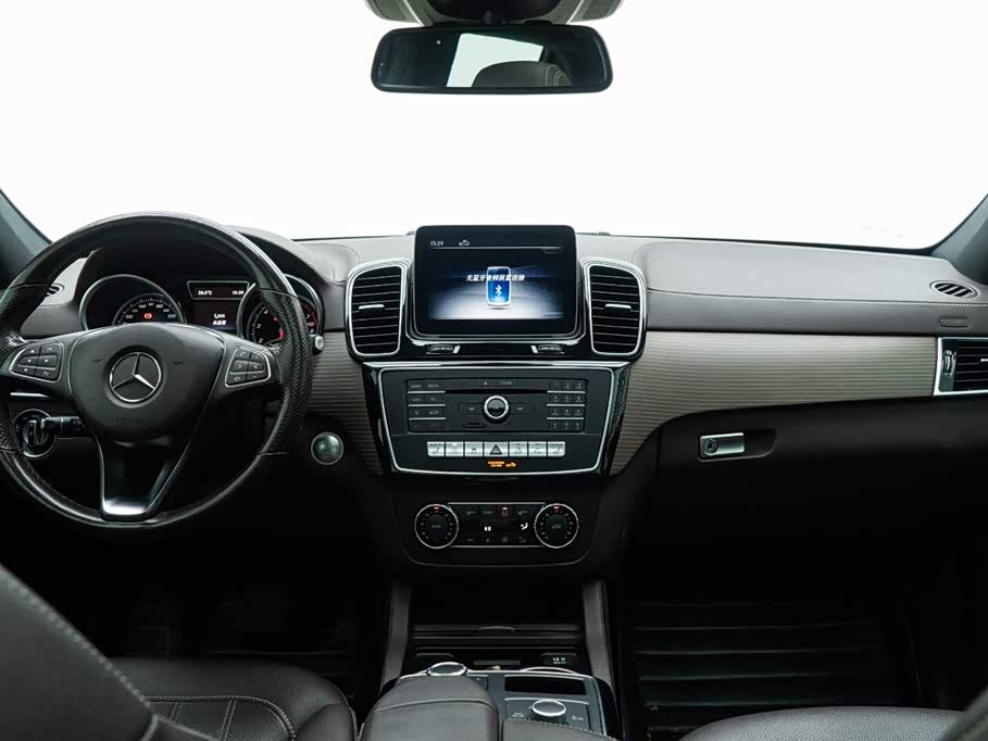 Mercedes-Benz GLE Mercedes-Benz GLE