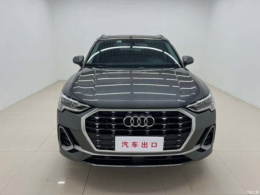 Audi Q3, 2022 2