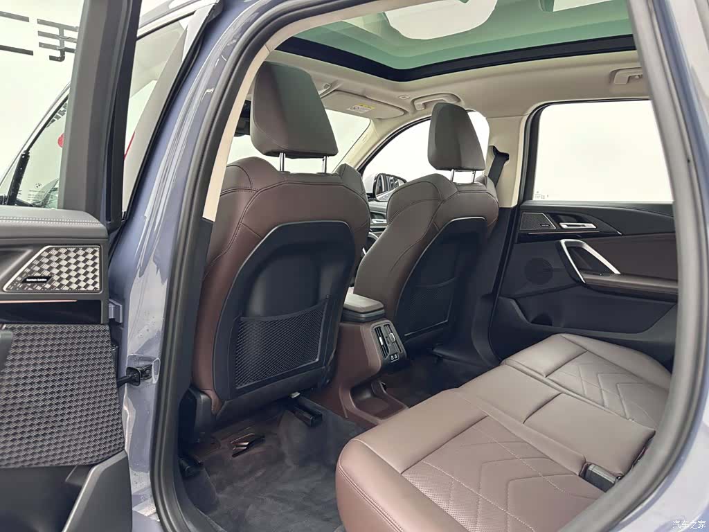 BMW X1, 2023 21