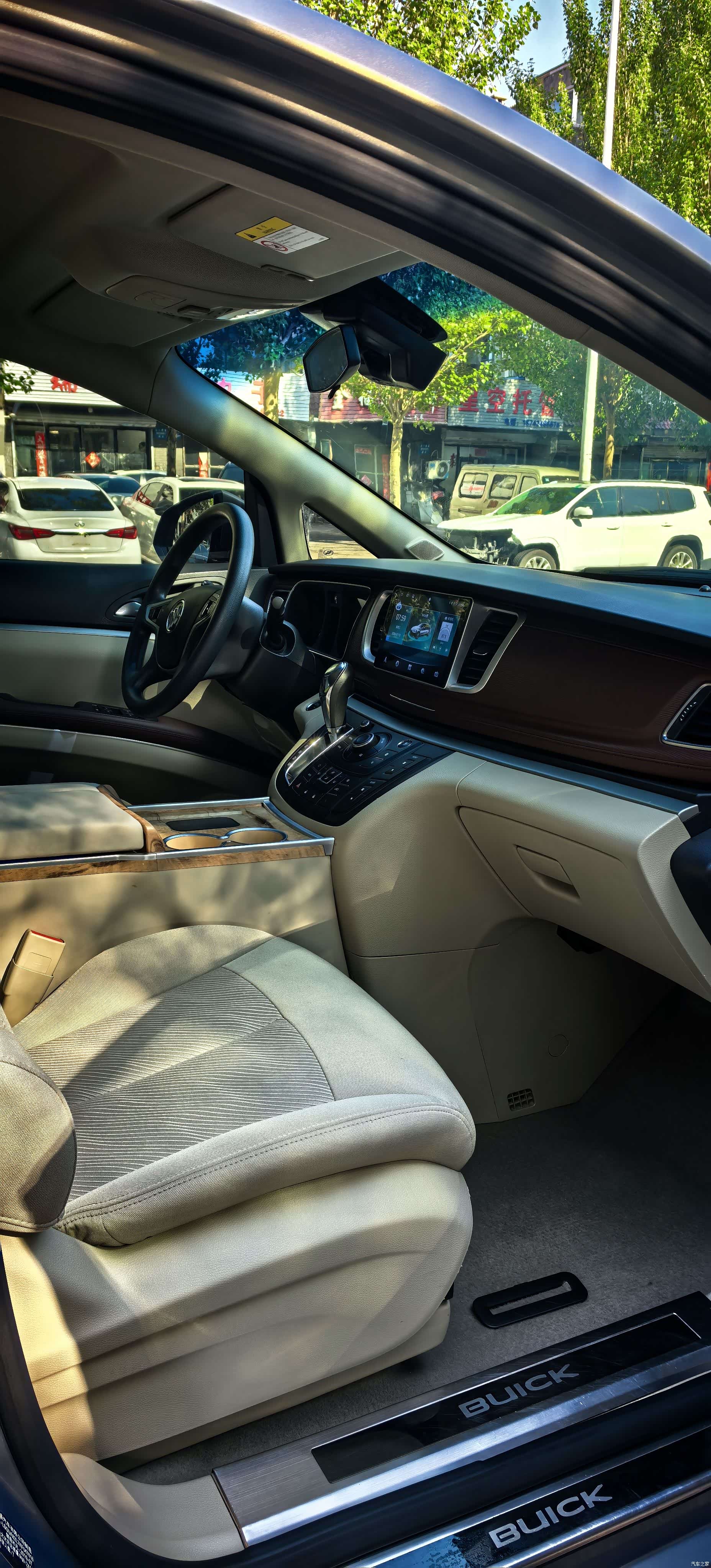 Buick GL8, 2019 7