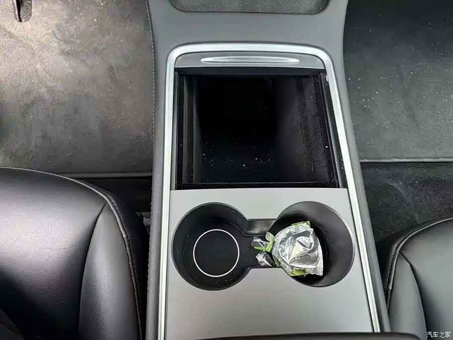 Tesla Model 3, 2023 10
