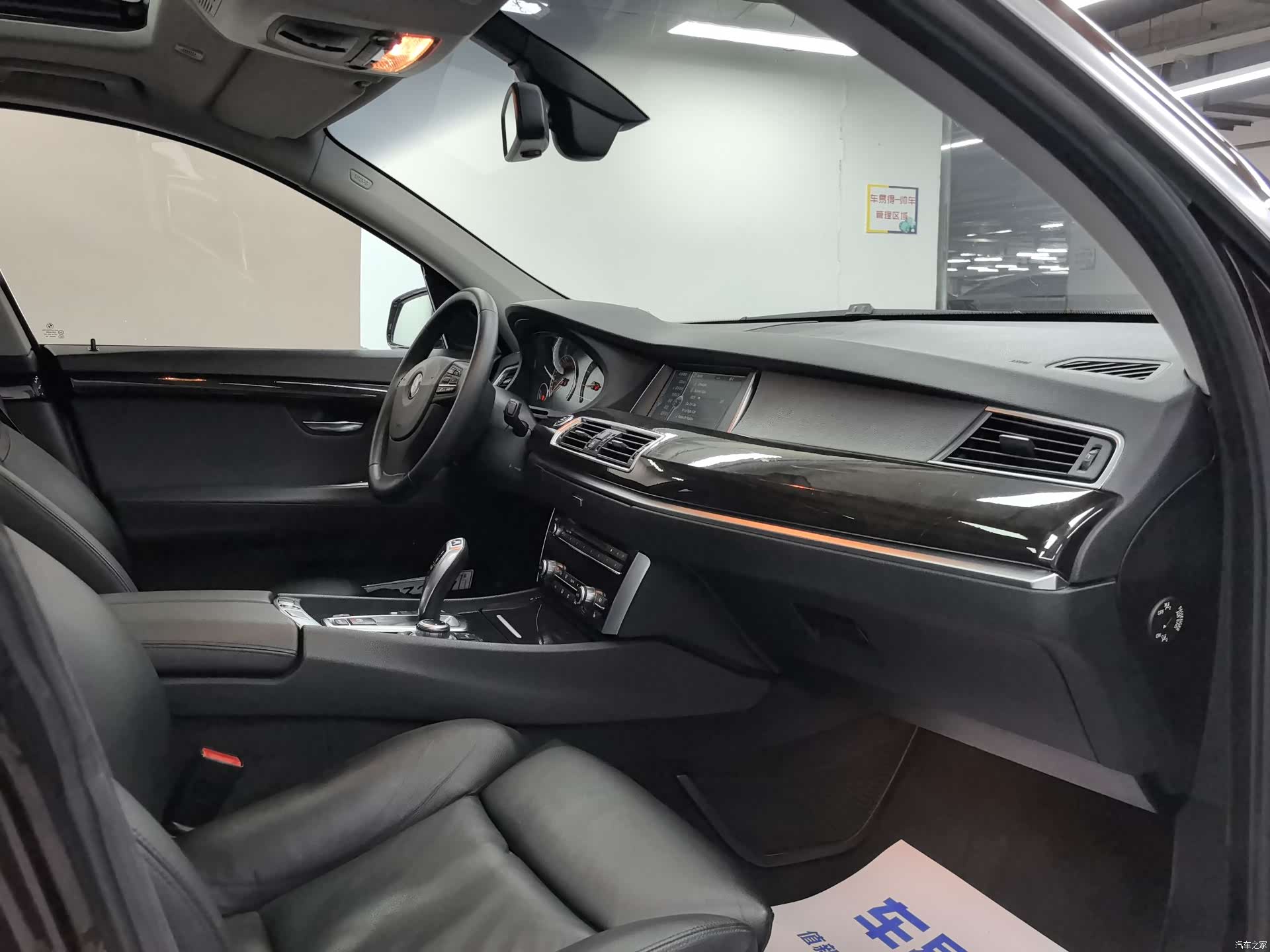 BMW 5 Series, 2011 все фото