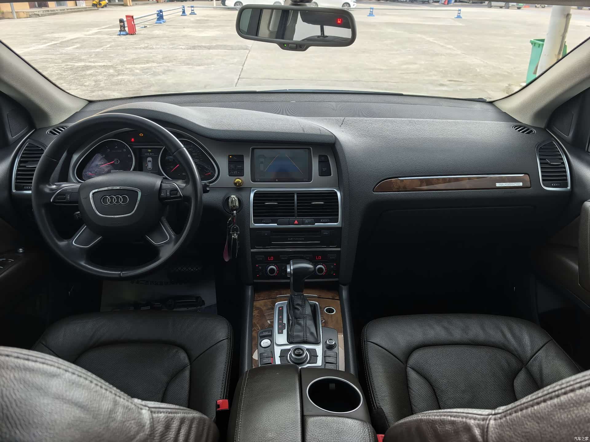 Audi Q7, 2015 11