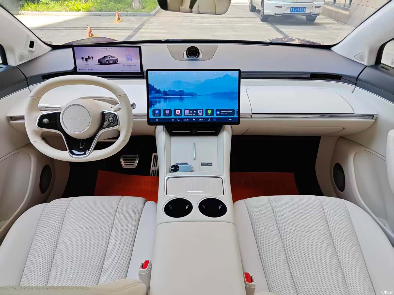 Luxeed R7, 2025 15