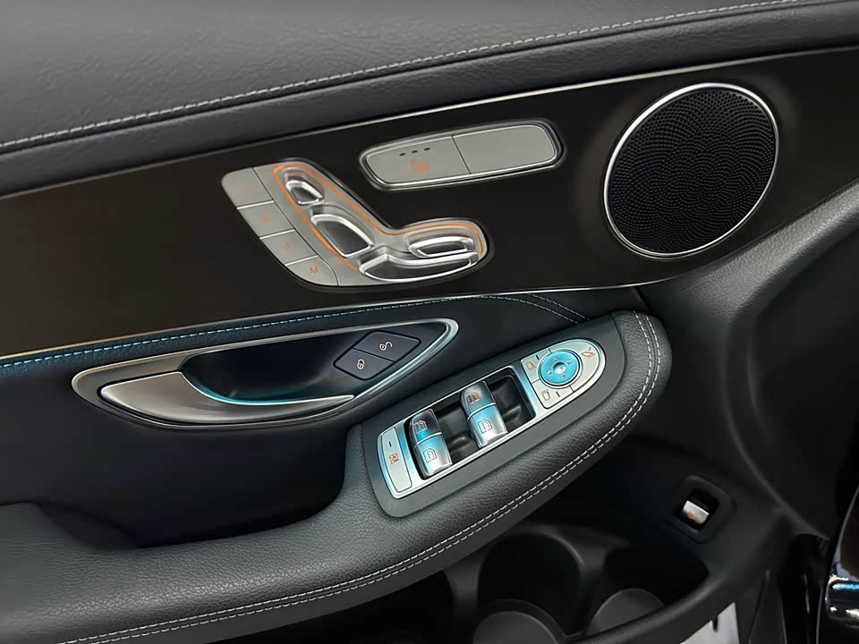 Mercedes-Benz GLC Mercedes-Benz GLC