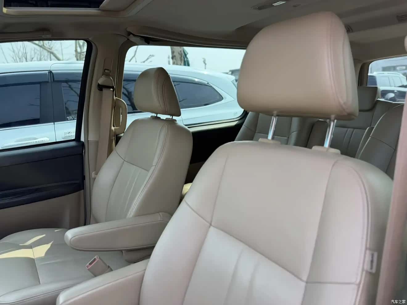 Buick GL8, 2016 12