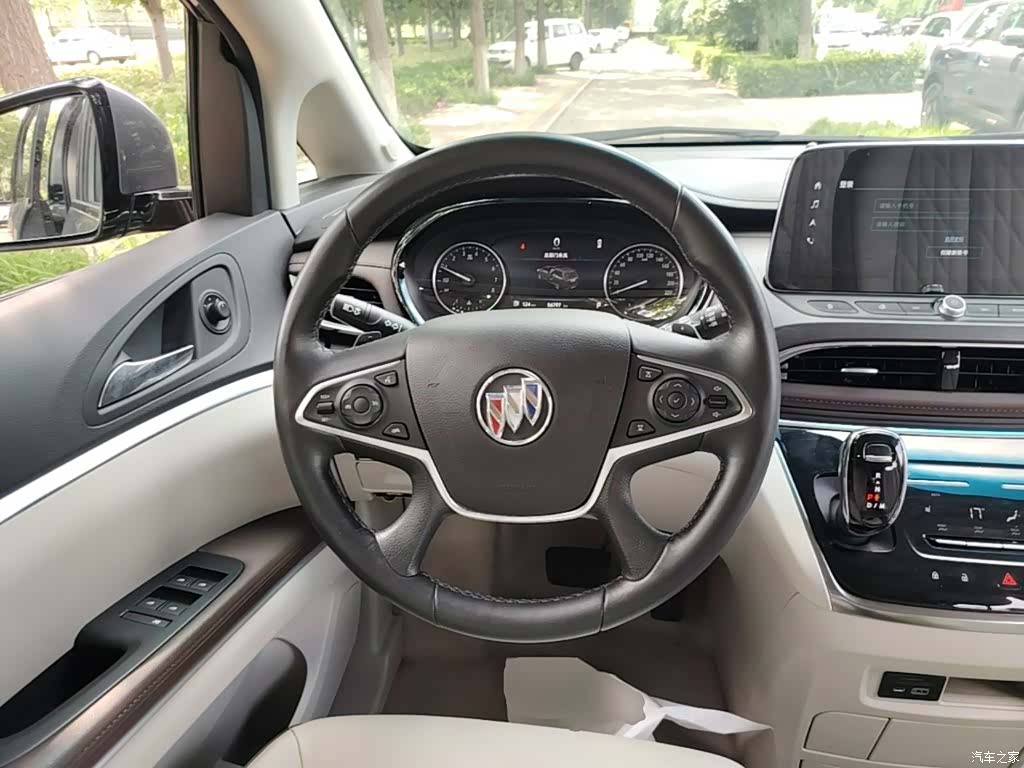 Buick GL8, 2021 11