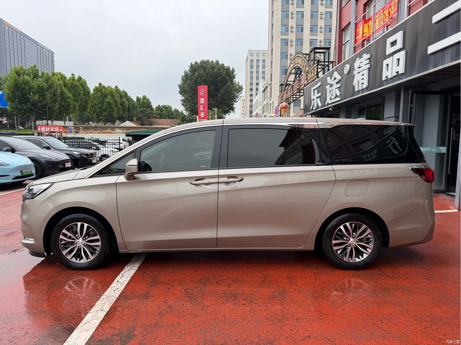 Buick GL8, 2022 4