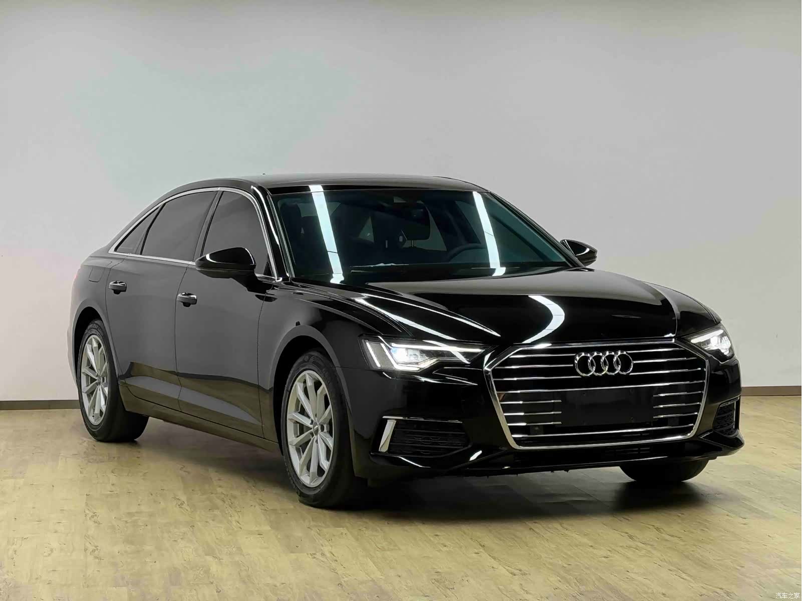 Audi A6L, 2019 3