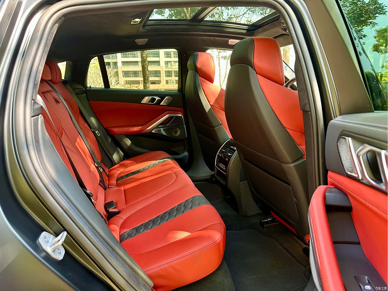 BMW X6, 2025 15