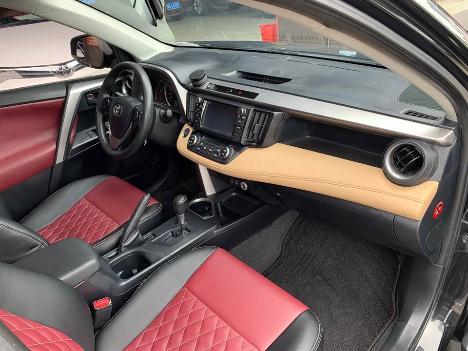 Toyota RAV4 Rongfang