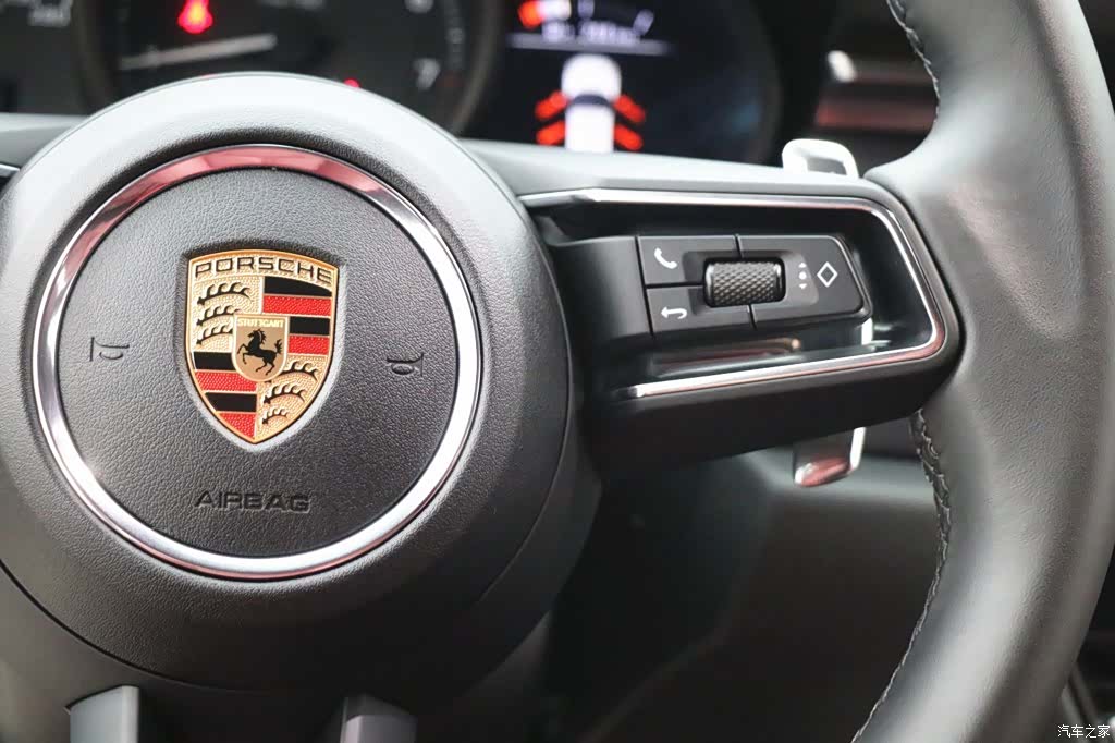 Porsche Macan, 2024 17
