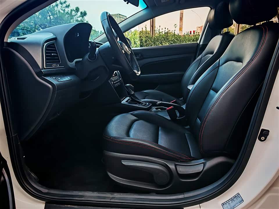 Hyundai Lead