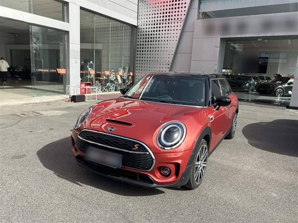 MINI CLUBMAN