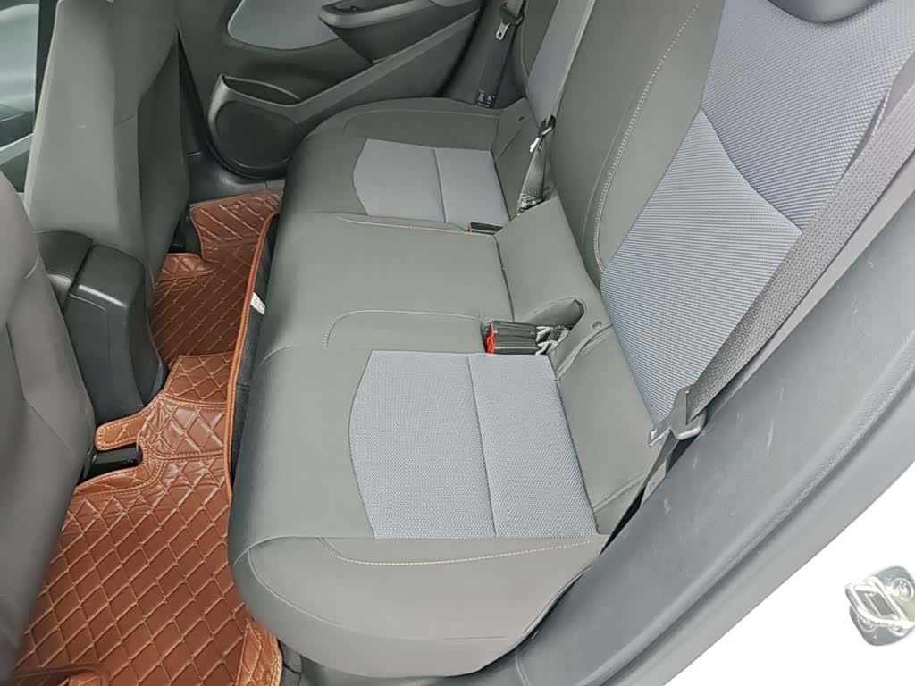 Chevrolet 320, 2018 17