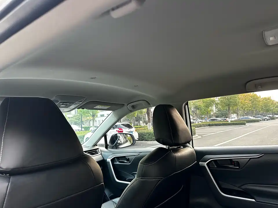 Toyota RAV4 Rongfang