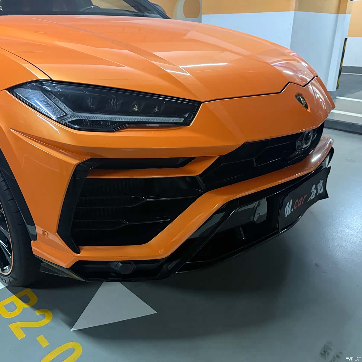 Lamborghini Urus, 2023 4
