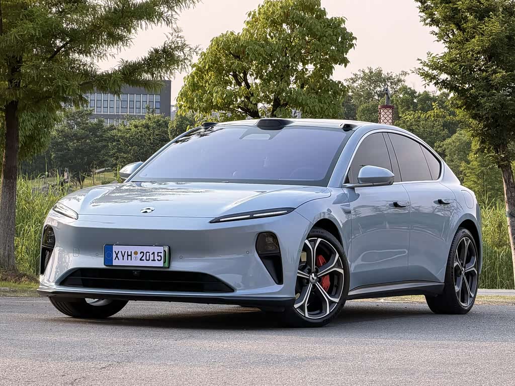 NIO ET5