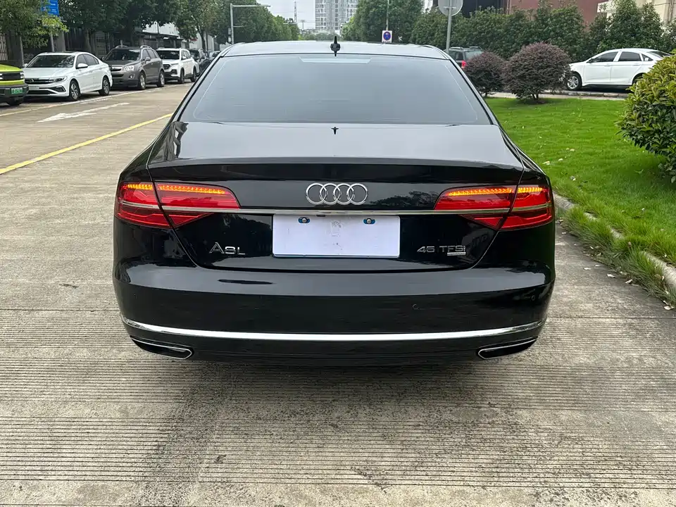 Audi A8 Audi A8