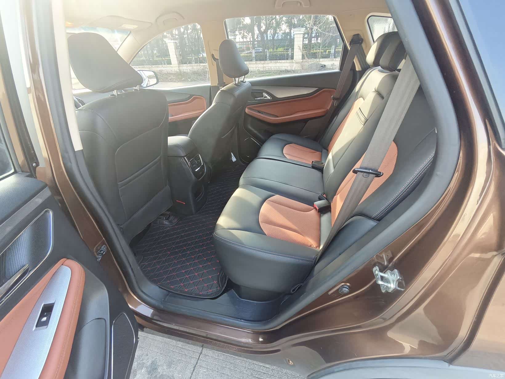 Wuling 560, 2016 10