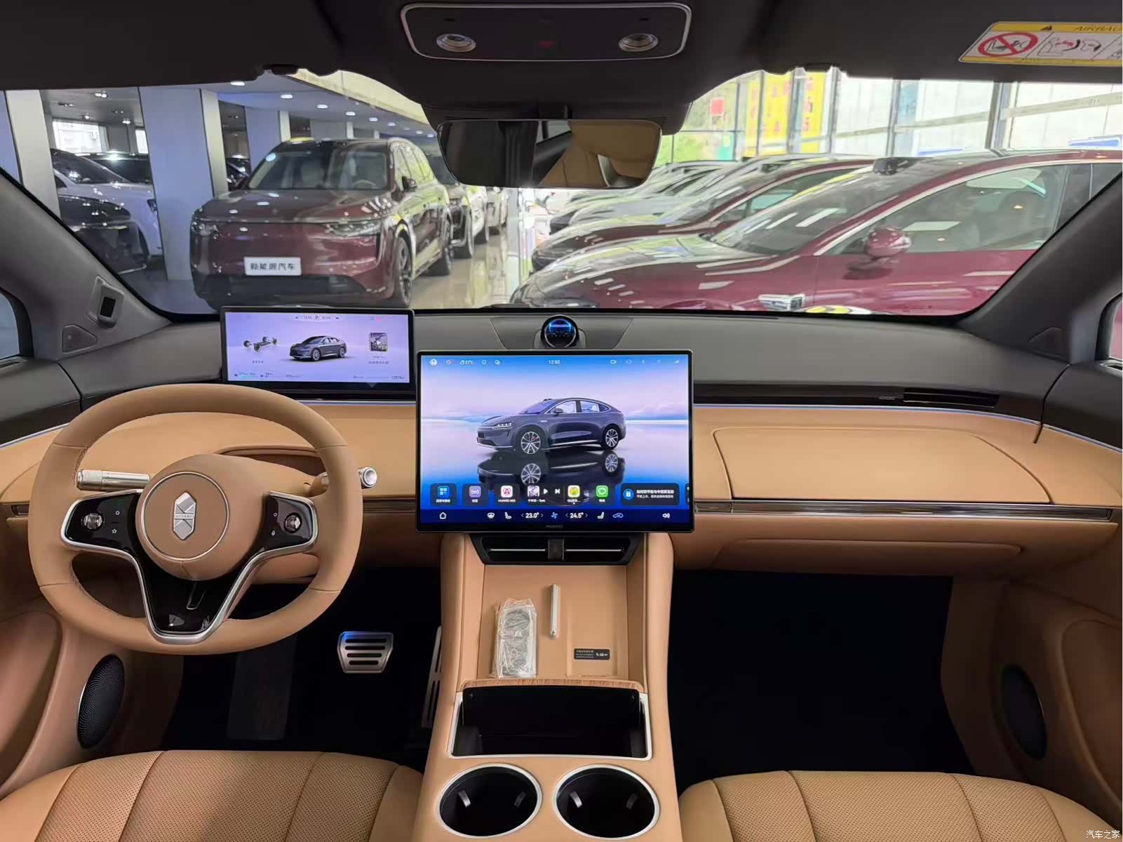 Luxeed R7, 2025 все фото