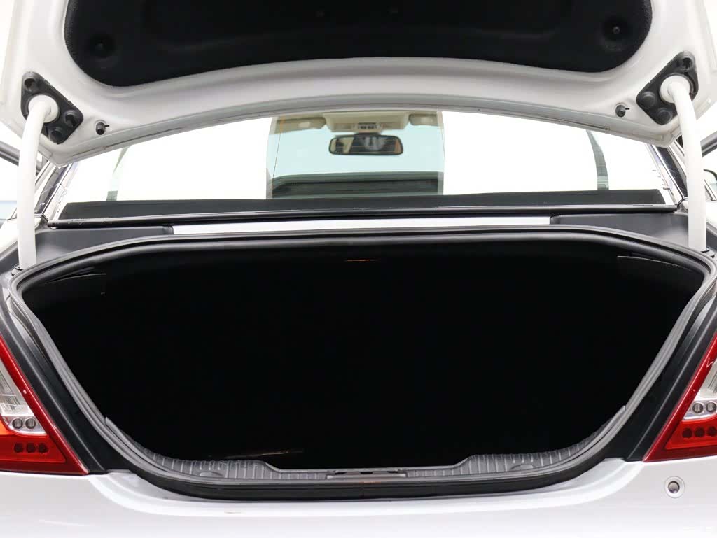 Jaguar XJ, 2014 11
