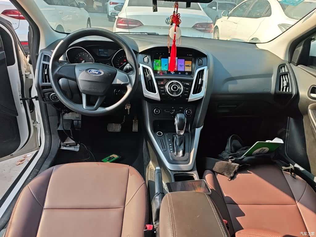 Ford Focus, 2016 10