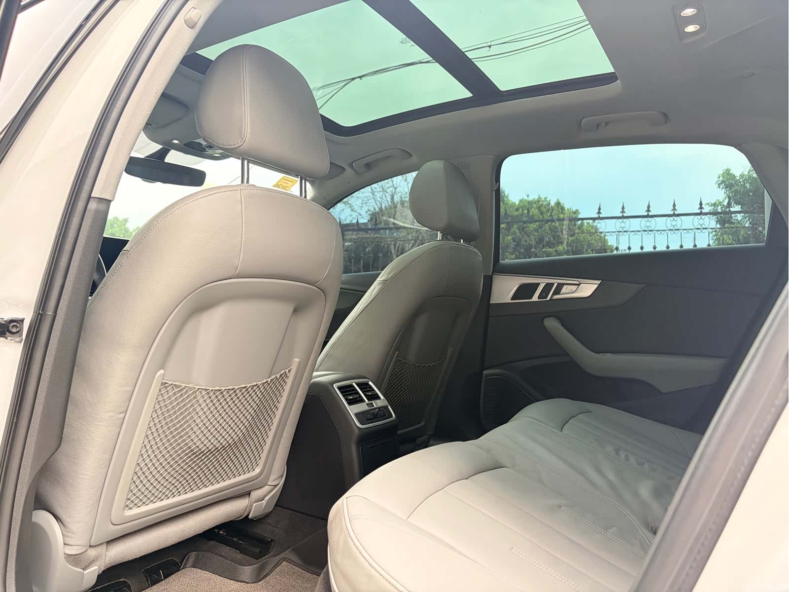 Audi A4L, 2016 все фото