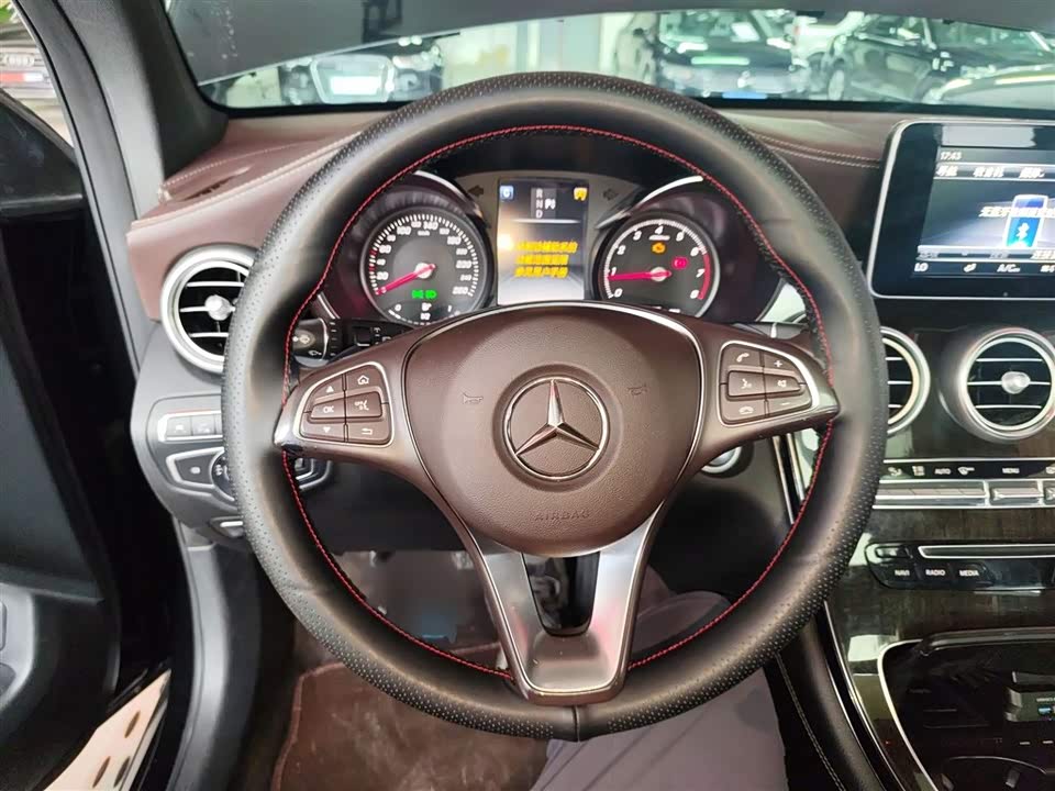 Mercedes-Benz GLC Mercedes-Benz GLC