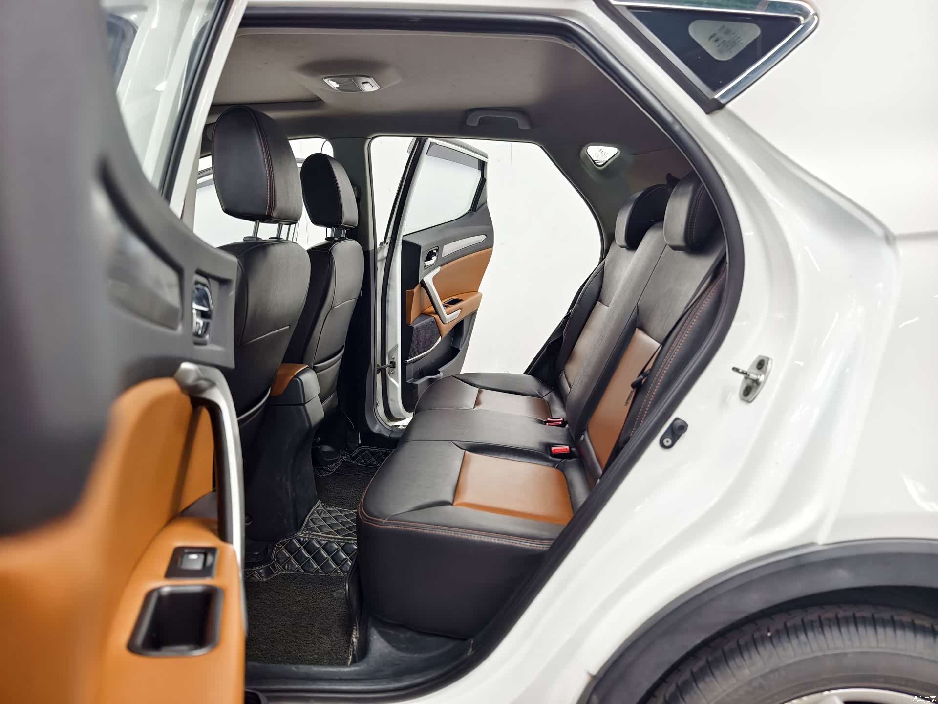 JAC S3, 2015 13