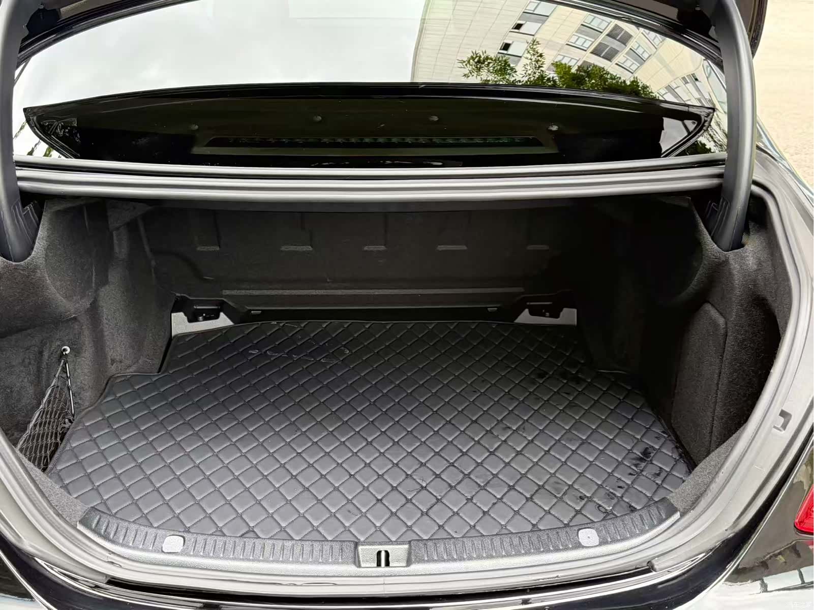 Mercedes-Benz E-Class, 2020 16