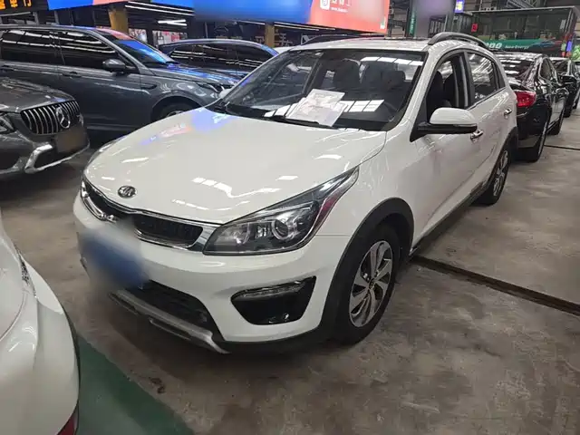 Kia KX CROSS 2019 — купить из Китая под заказ