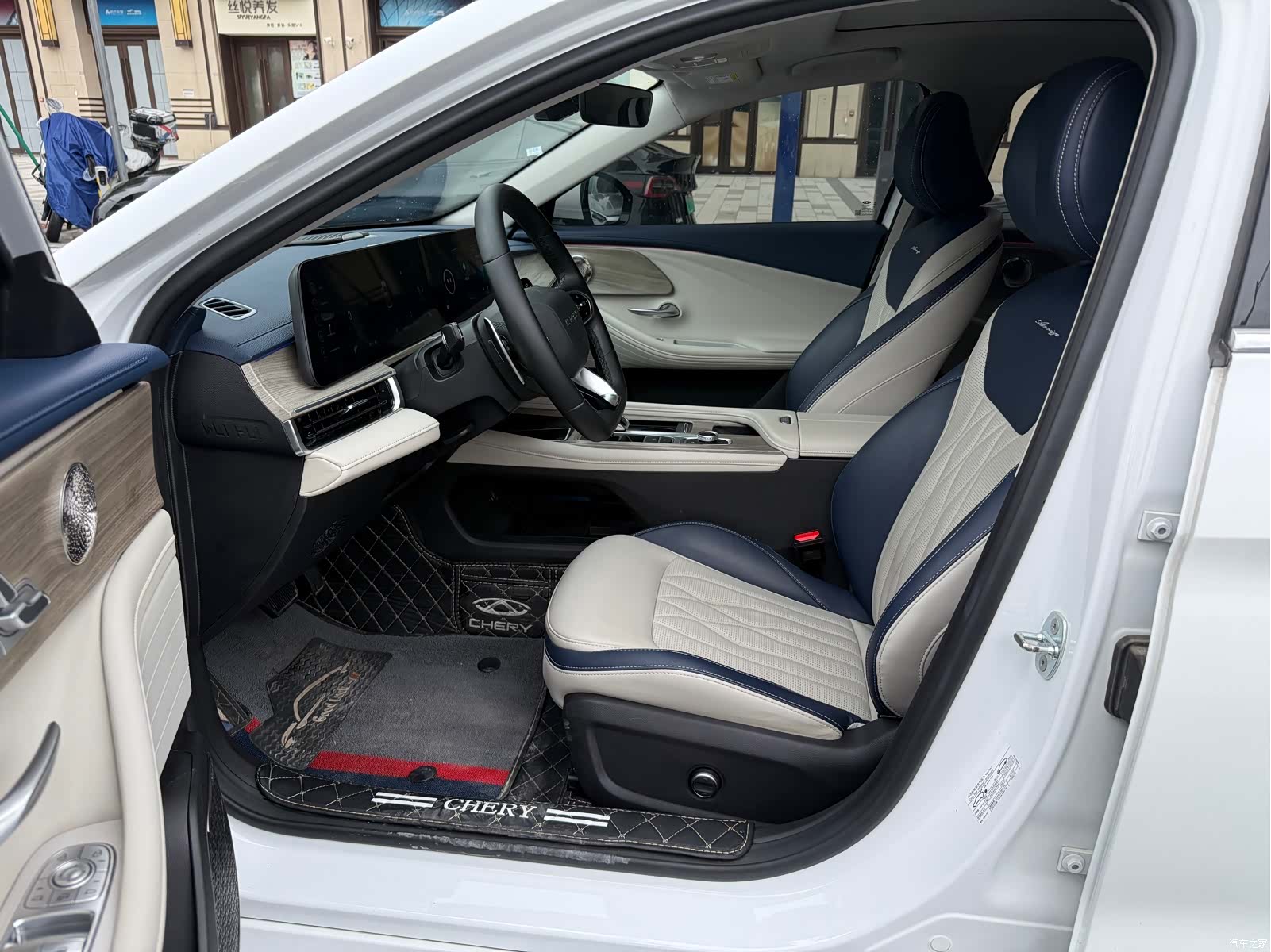 Chery Arrizo 8, 2022 4