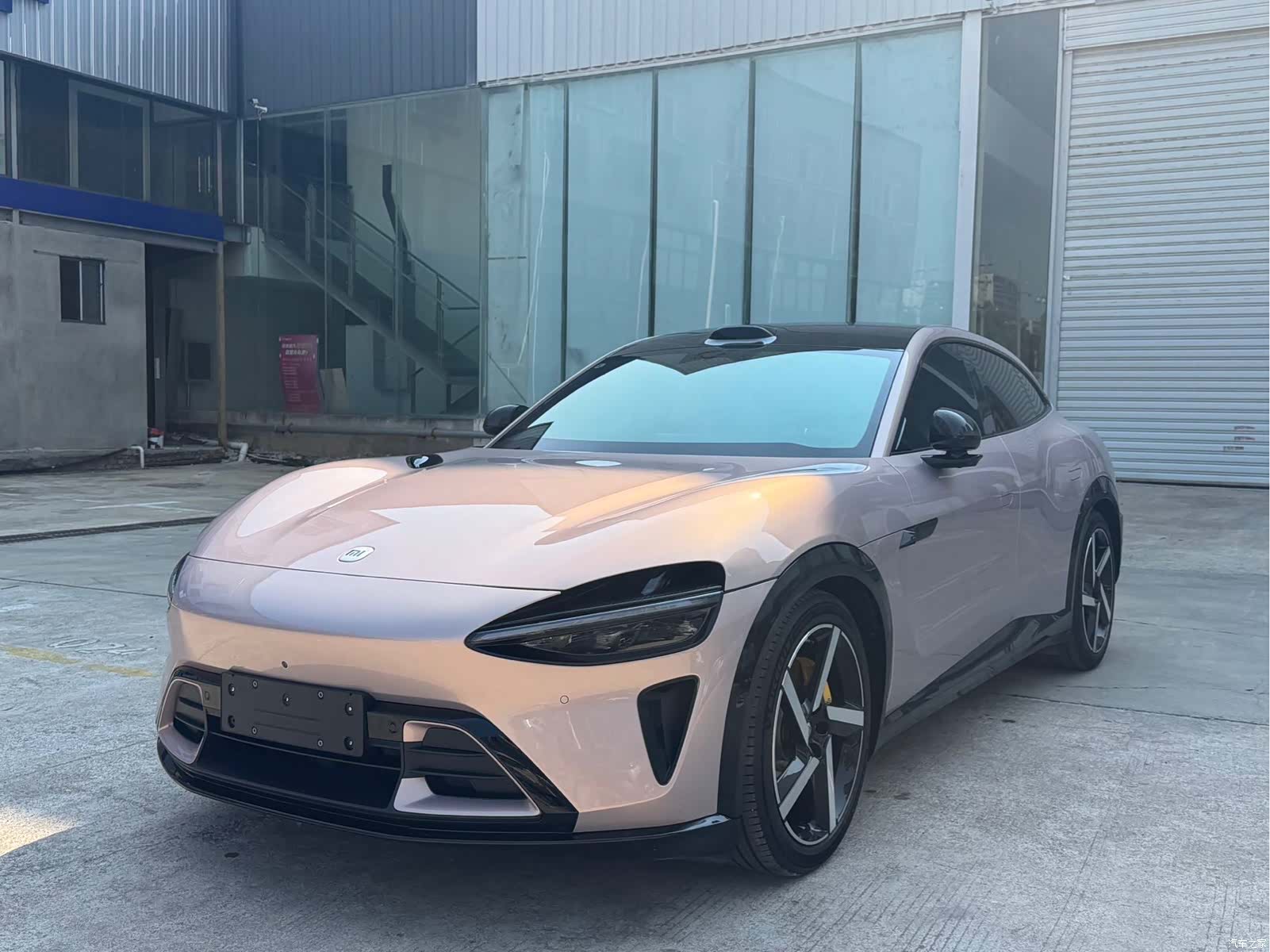 Xiaomi YU7, 2025 1