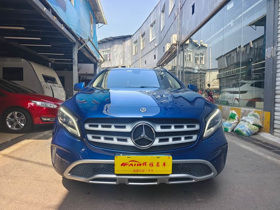 Mercedes-Benz GLA
