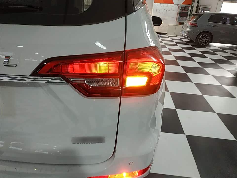 Haval M6