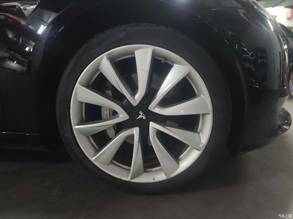 Tesla Model 3, 2020 26