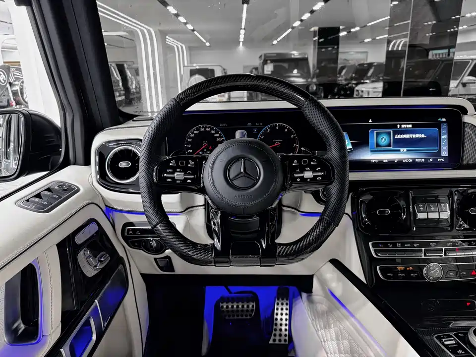 Mercedes-Benz G-class