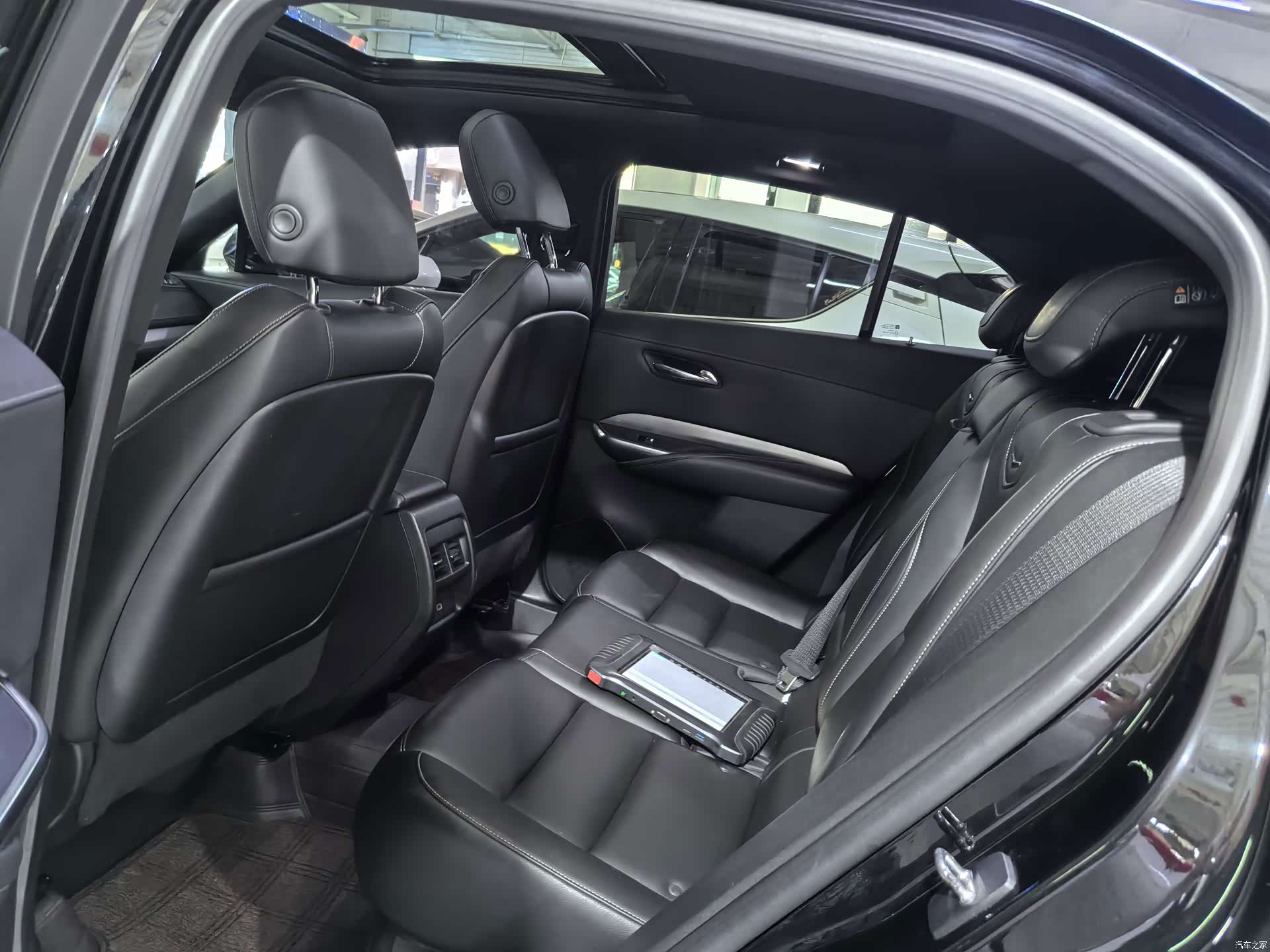 Cadillac XT4, 2020 9