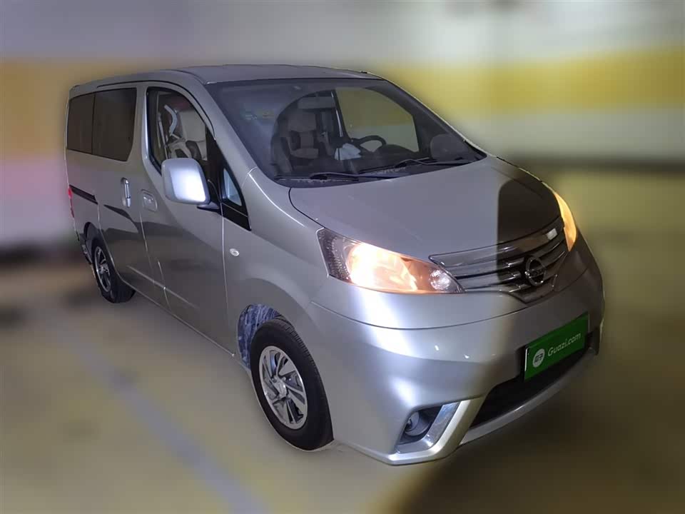 Nissan NV200