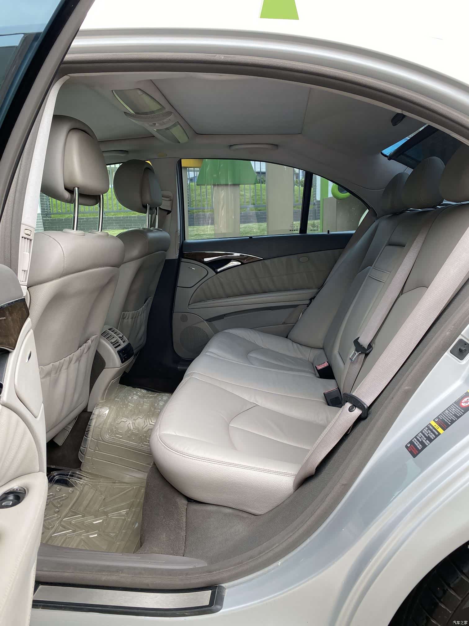 Mercedes-Benz E-Class, 2007 13